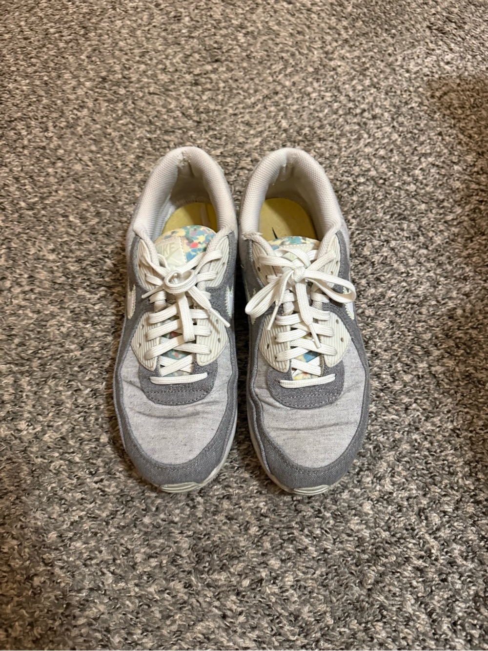 Nike AirMax Sneakers